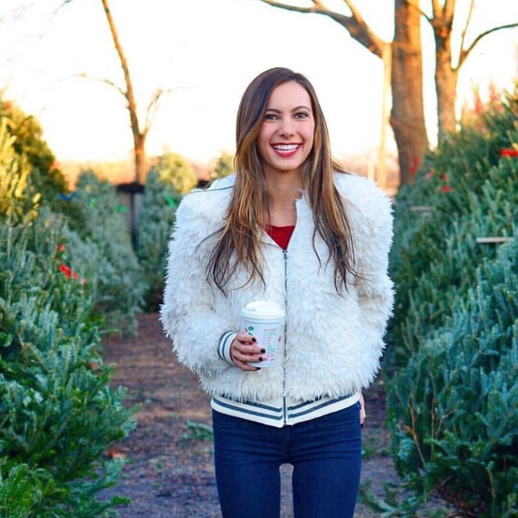 Aeropostale Winter White Fuzzy Fur Jacket - Picture 2 of 6